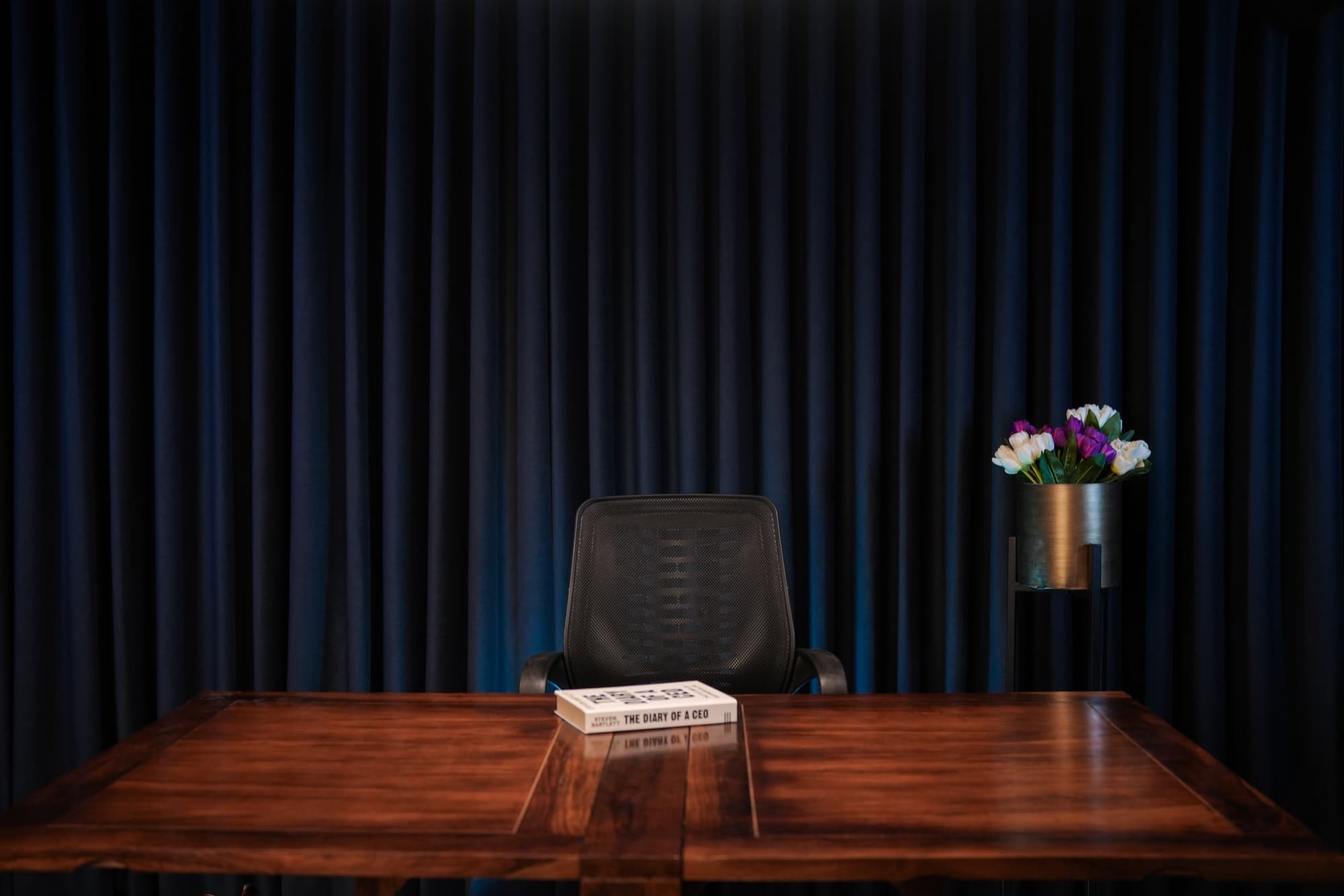 03 · The hot seat, book included