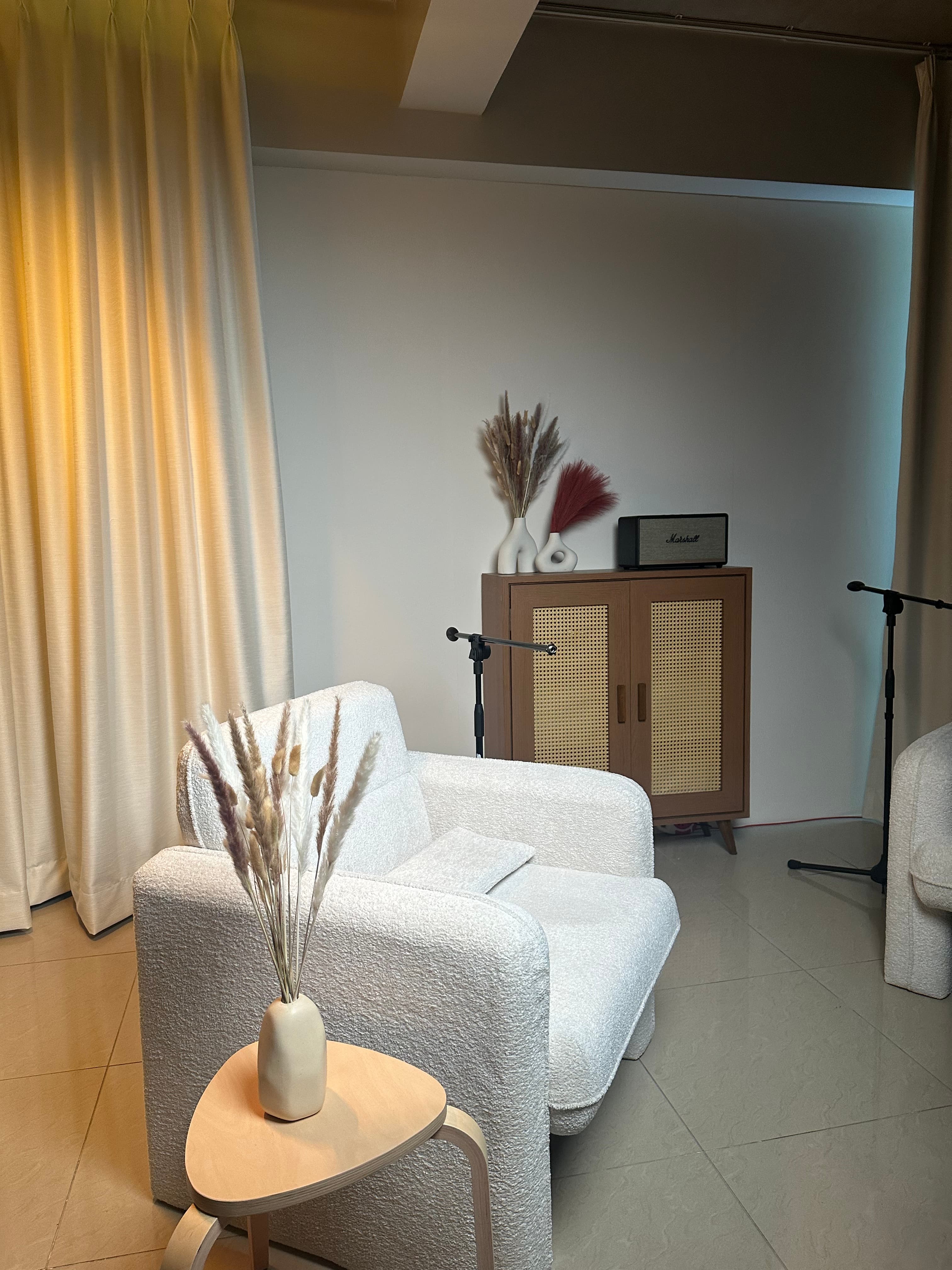 01 · Main floor